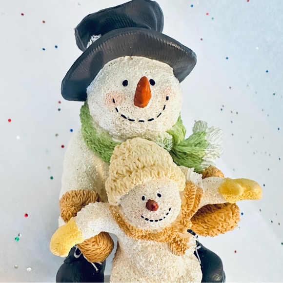 NFS Russ Berrie Snowman and Child Figurine - Hand painted Collectibles - Picture 9 of 9